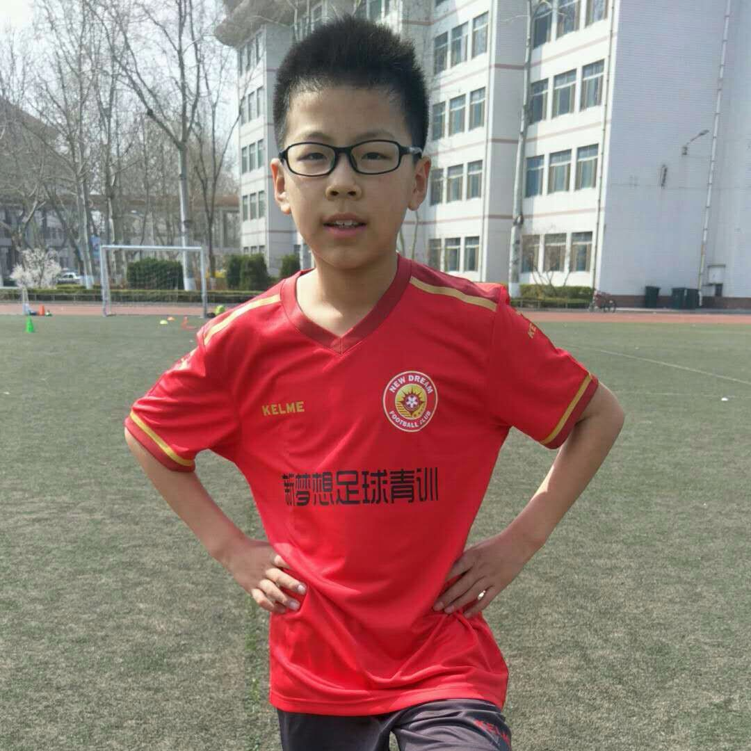 博兴县实验中学乐动足球俱乐部u13男子足球队 0号-曹瀚文 09:38