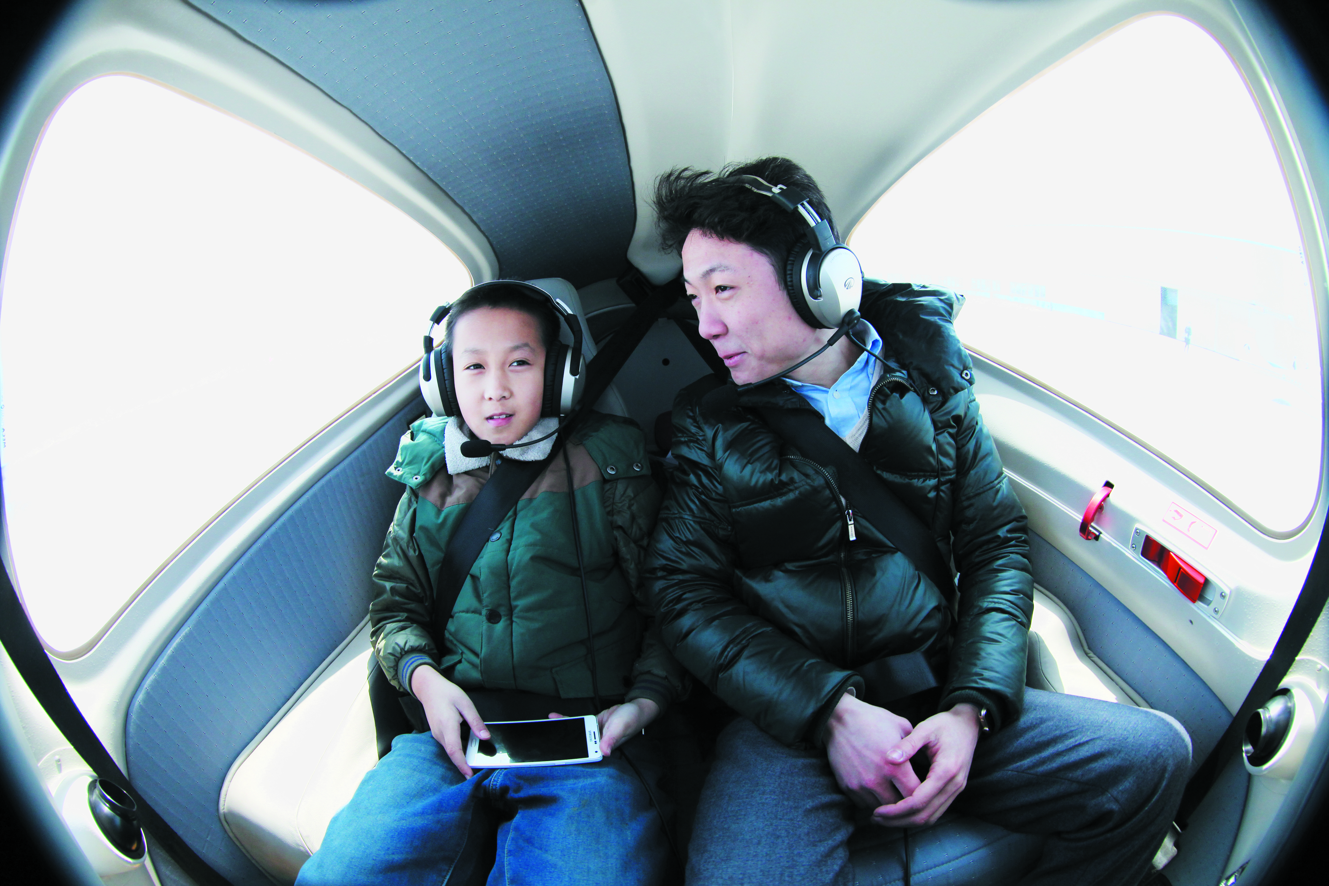 坐著“濱州造”  空中看家鄉 ——山東濱奧飛機制造有限公司推出飛行體驗活動